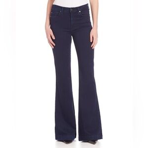 7 for All Mankind Ginger Dark Wash Woman’s Flare Leg Jeans Sz 28